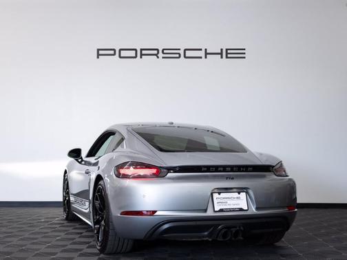 GT Silver Metallic 2024 Porsche 718 Cayman Style Edition