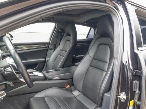 2018 Porsche Panamera E-Hybrid Turbo S