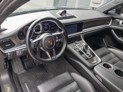 2018 Porsche Panamera E-Hybrid Turbo S