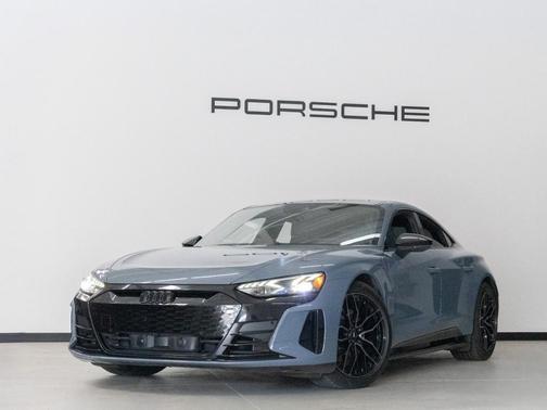 2022 Audi e-tron GT Prestige