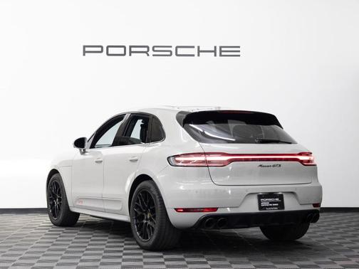 Chalk 2021 Porsche Macan GTS