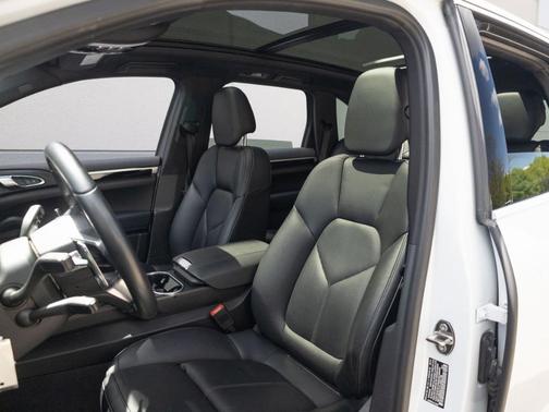 2015 Porsche Cayenne S