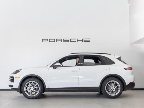 2025 Porsche Cayenne Base