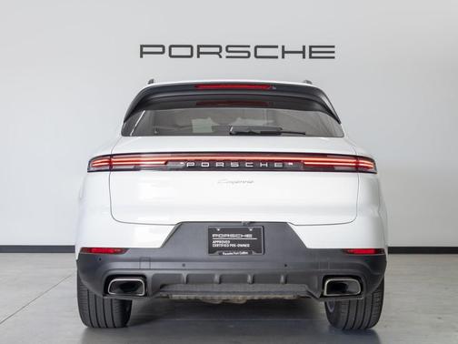 2025 Porsche Cayenne Base