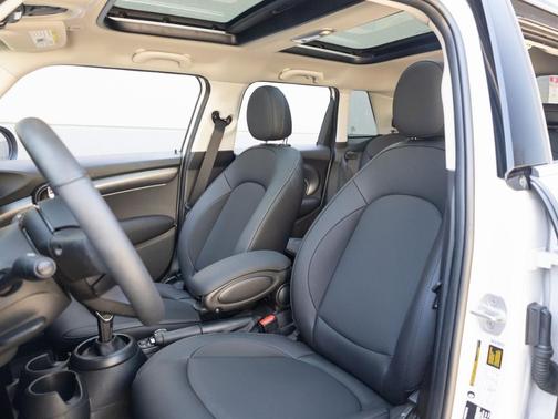 2024 MINI Hardtop Cooper