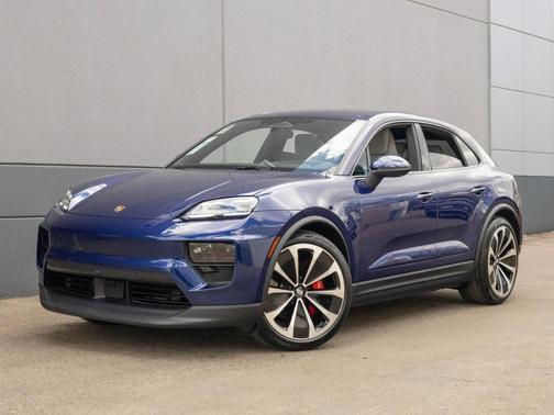 2025 Porsche Macan 4S