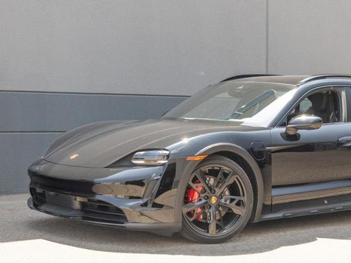 2024 Porsche Taycan Cross Turismo 4S