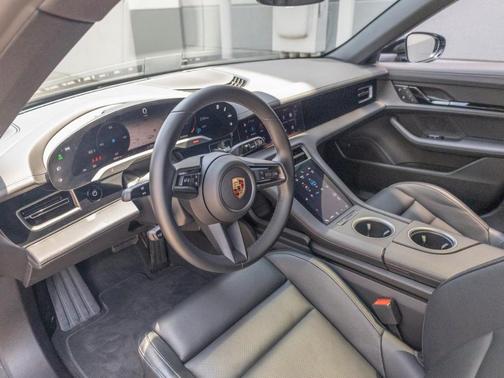 2024 Porsche Taycan Cross Turismo 4S