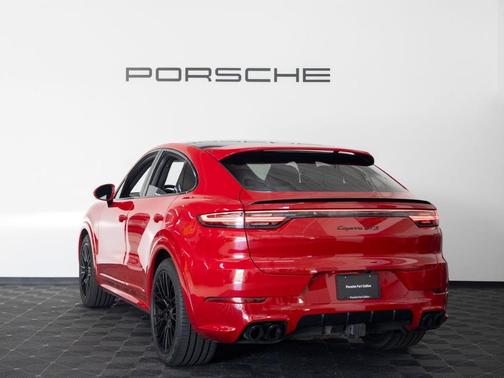 Carmine Red 2023 Porsche Cayenne GTS