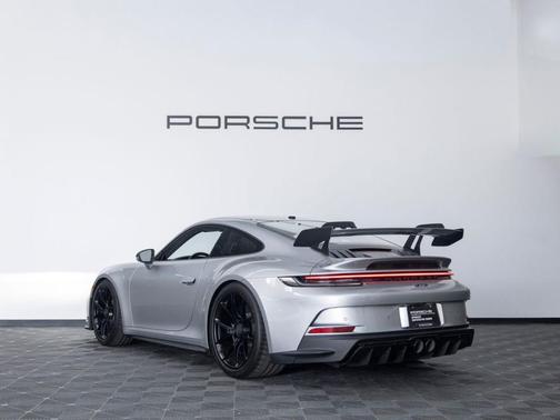 GT Silver Metallic 2024 Porsche 911 GT3