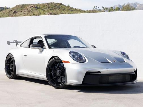 GT Silver Metallic 2024 Porsche 911 GT3