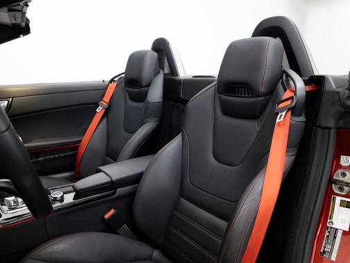 2017 Mercedes-Benz SLC 300 Base