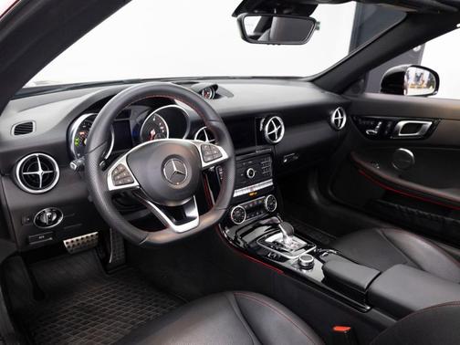 2017 Mercedes-Benz SLC 300 Base