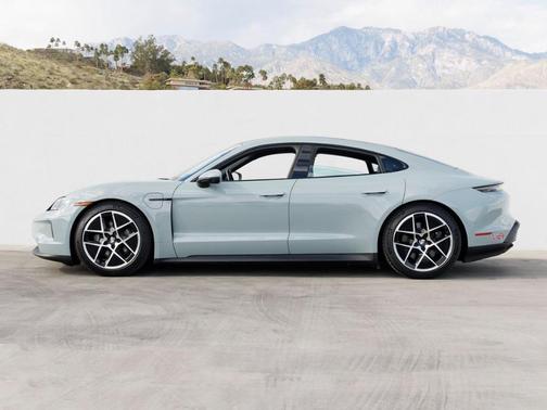 2025 Porsche Taycan 4