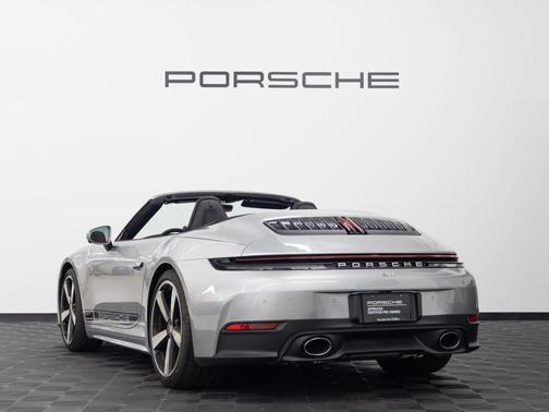 2025 Porsche 911 Carrera