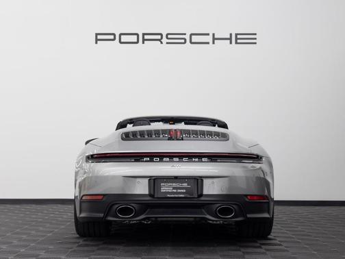 2025 Porsche 911 Carrera
