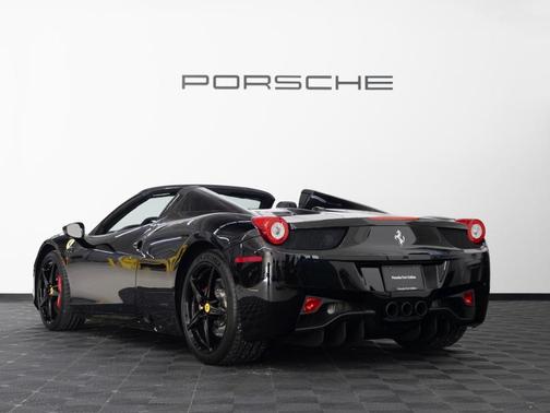 2015 Ferrari 458 Spider Base