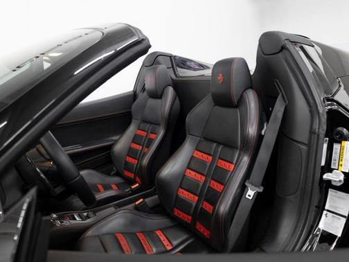 2015 Ferrari 458 Spider Base