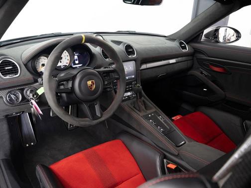 2024 Porsche 718 Spyder RS