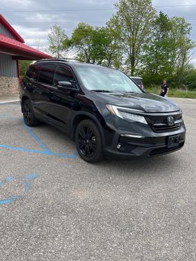 Crystal Black Pearl 2022 Honda Pilot AWD Black Edition