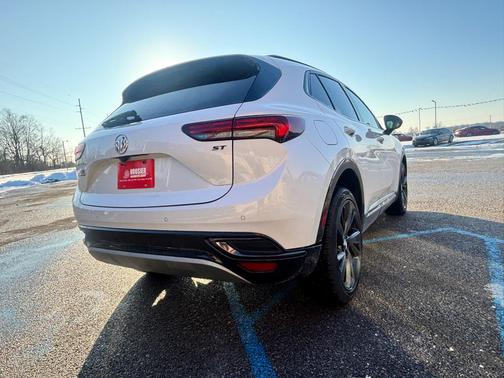 2023 Buick Envision Essence FWD