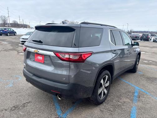 2020 Chevrolet Traverse LT Leather
