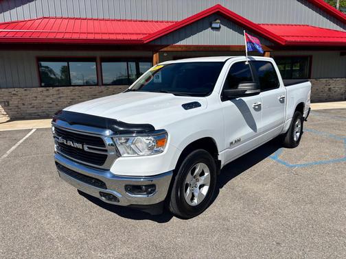 Bright White Clearcoat 2020 RAM 1500 Big Horn/Lone Star