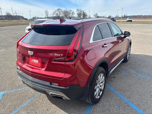 2019 Cadillac XT4 Premium Luxury