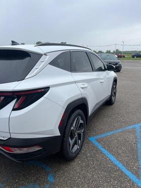 Quartz White 2022 Hyundai TUCSON SEL