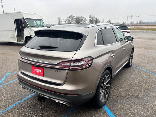 2019 Lincoln Nautilus Reserve