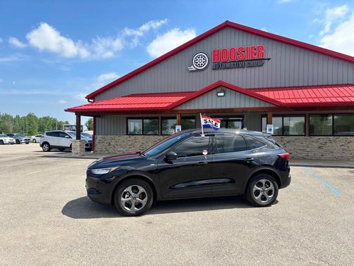 Agate Black Metallic 2025 Ford Escape ST-Line