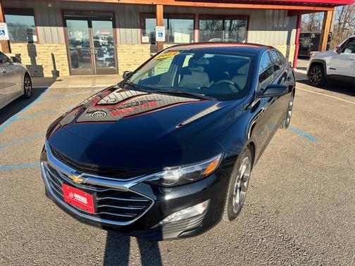 2022 Chevrolet Malibu FWD LT