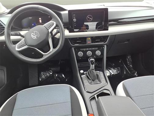 2025 Volkswagen Taos 1.5T S