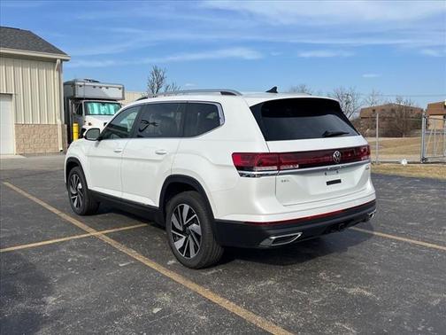 2025 Volkswagen Atlas 2.0T SEL