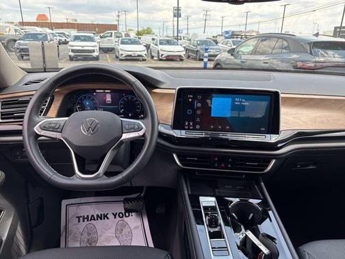 2024 Volkswagen Atlas 2.0T SE w/Technology 4MOTION