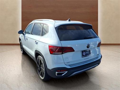 2024 Volkswagen Taos 1.5T SEL