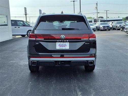 2025 Volkswagen Atlas 2.0T Peak Edition