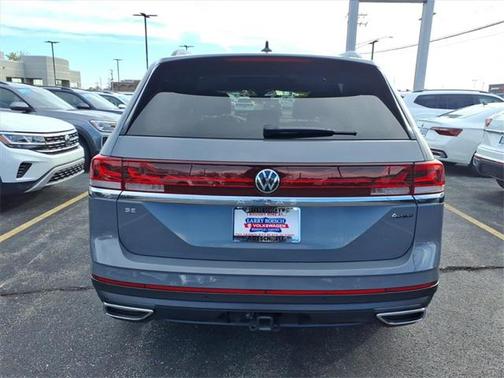 2025 Volkswagen Atlas 2.0T SE w/Technology 4MOTION