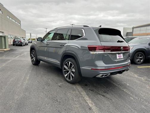 2025 Volkswagen Atlas 2.0T SEL Premium R-Line 4MOTION