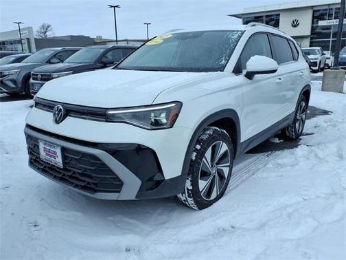 2025 Volkswagen Taos 1.5T SE