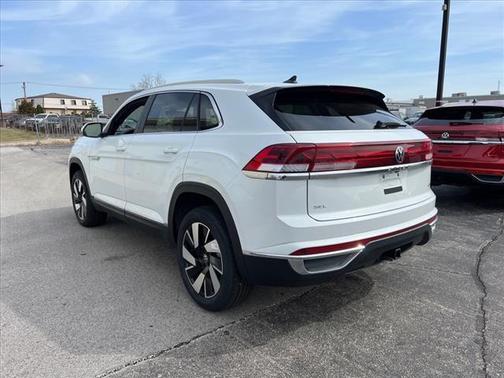2025 Volkswagen Atlas Cross Sport 2.0T SEL