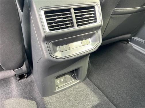 2025 Volkswagen Atlas Cross Sport 2.0T SEL