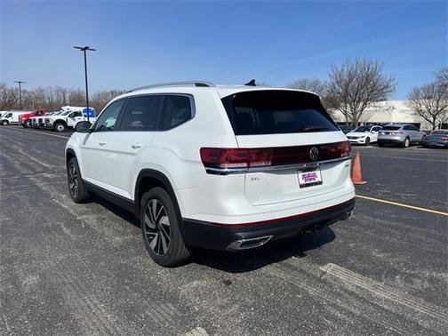 2025 Volkswagen Atlas 2.0T SEL
