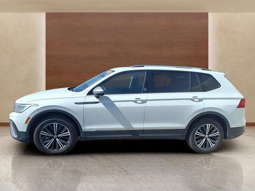 2024 Volkswagen Tiguan 2.0T Wolfsburg Edition