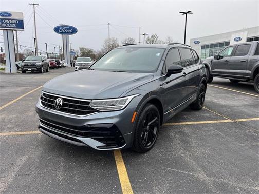 2023 Volkswagen Tiguan 2.0T SE R-Line Black