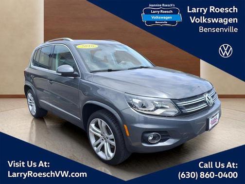 Pepper / Gray 2016 Volkswagen Tiguan SEL