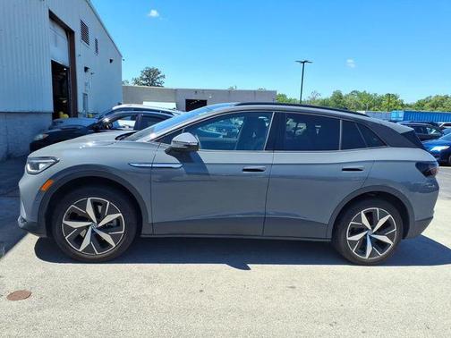 Deep Black Pearl 2023 Volkswagen ID.4 AWD Pro S