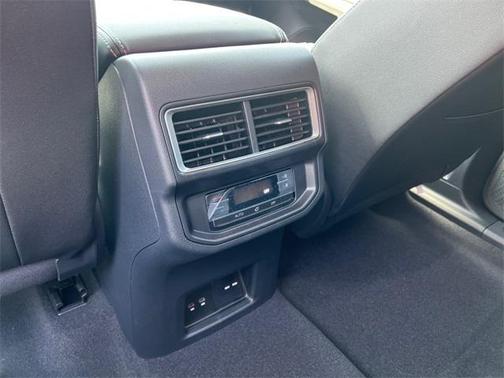 2025 Volkswagen Atlas 2.0T SE w/Technology 4MOTION