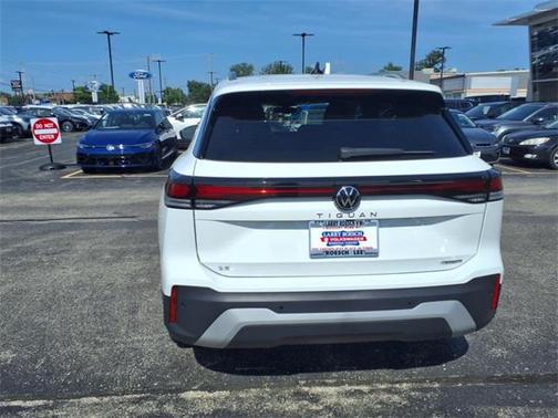 2025 Volkswagen Tiguan 2.0T SE 4MOTION