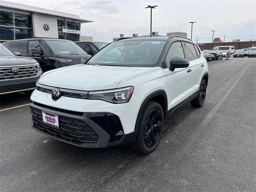 2025 Volkswagen Taos 1.5T SE Black